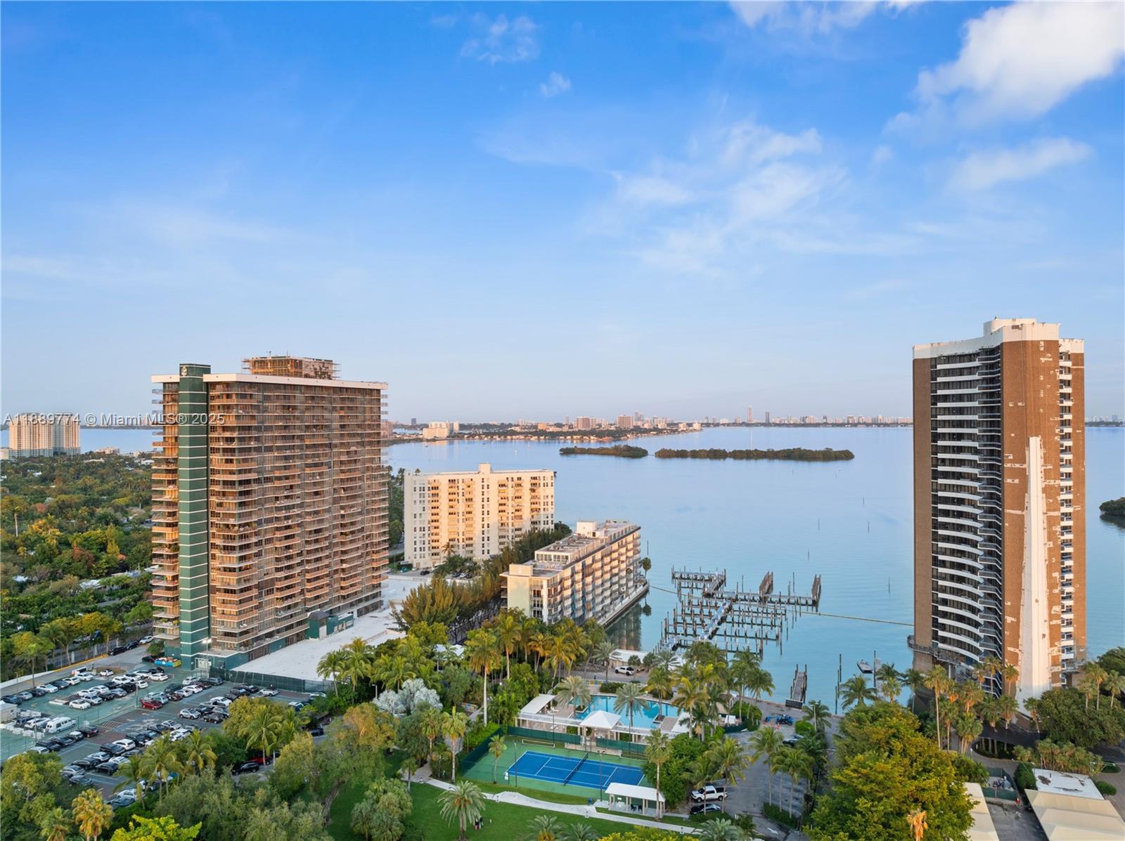 PALM BAY CONDOMINIUM - Residential