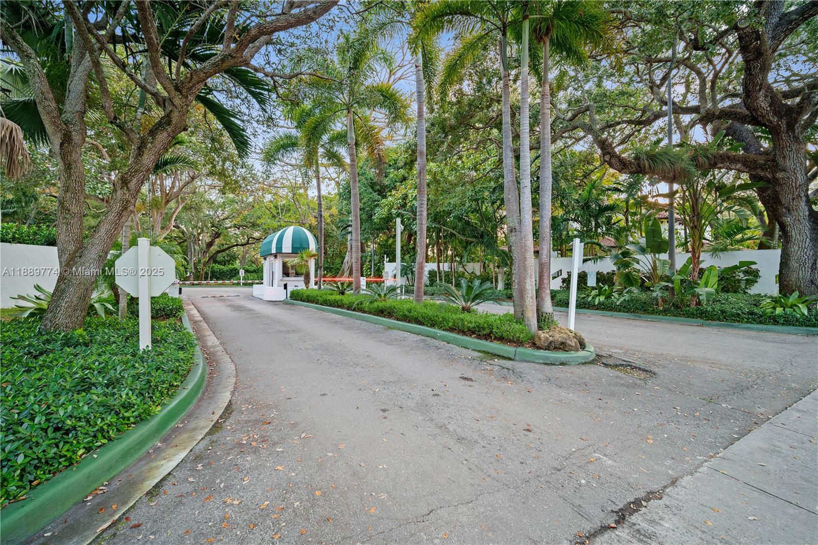 PALM BAY CONDOMINIUM - Residential