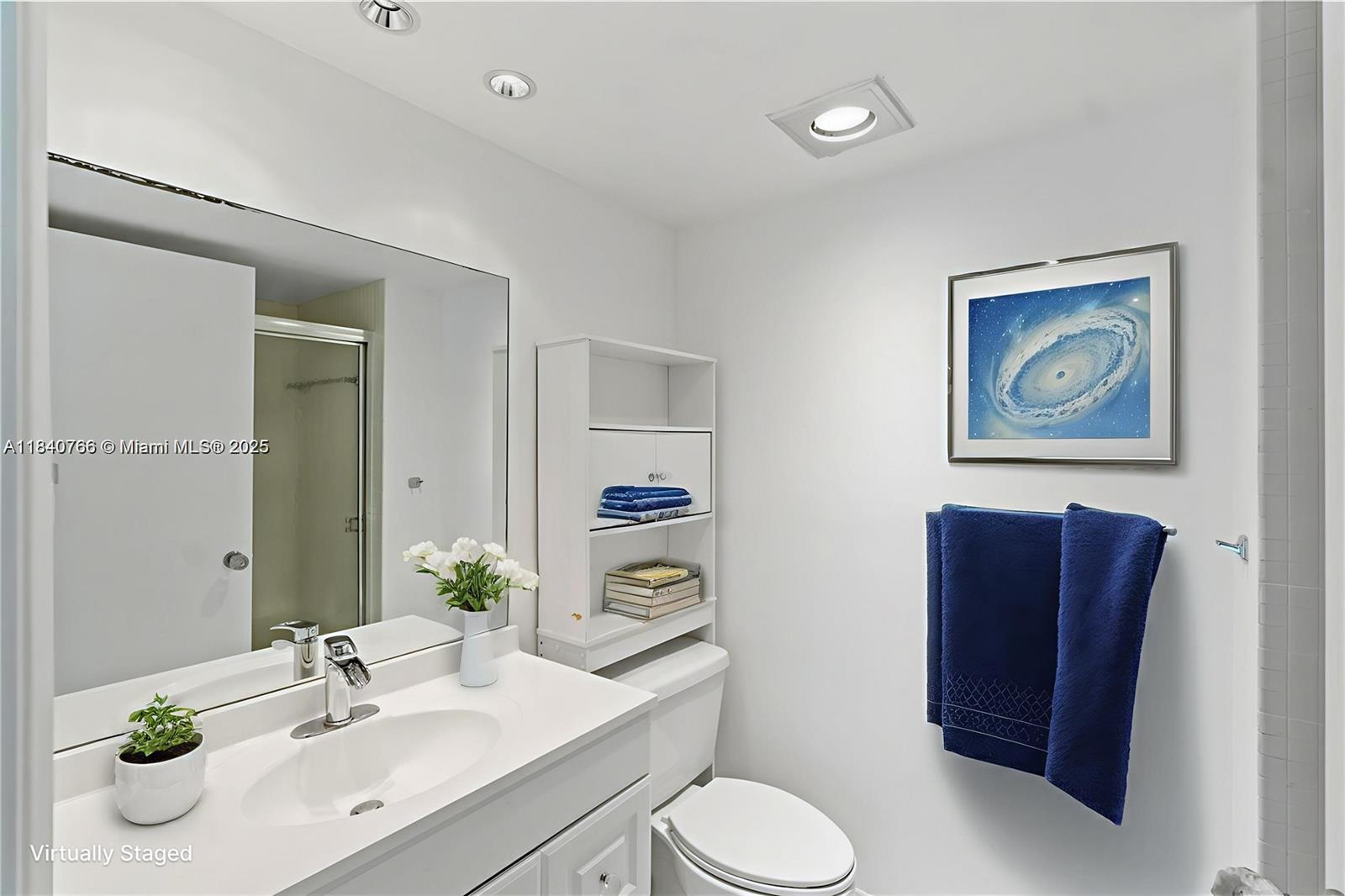 DELVISTA TOWERS CONDO - Residential