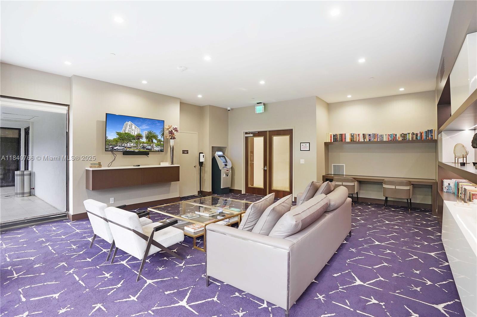 DELVISTA TOWERS CONDO - Residential