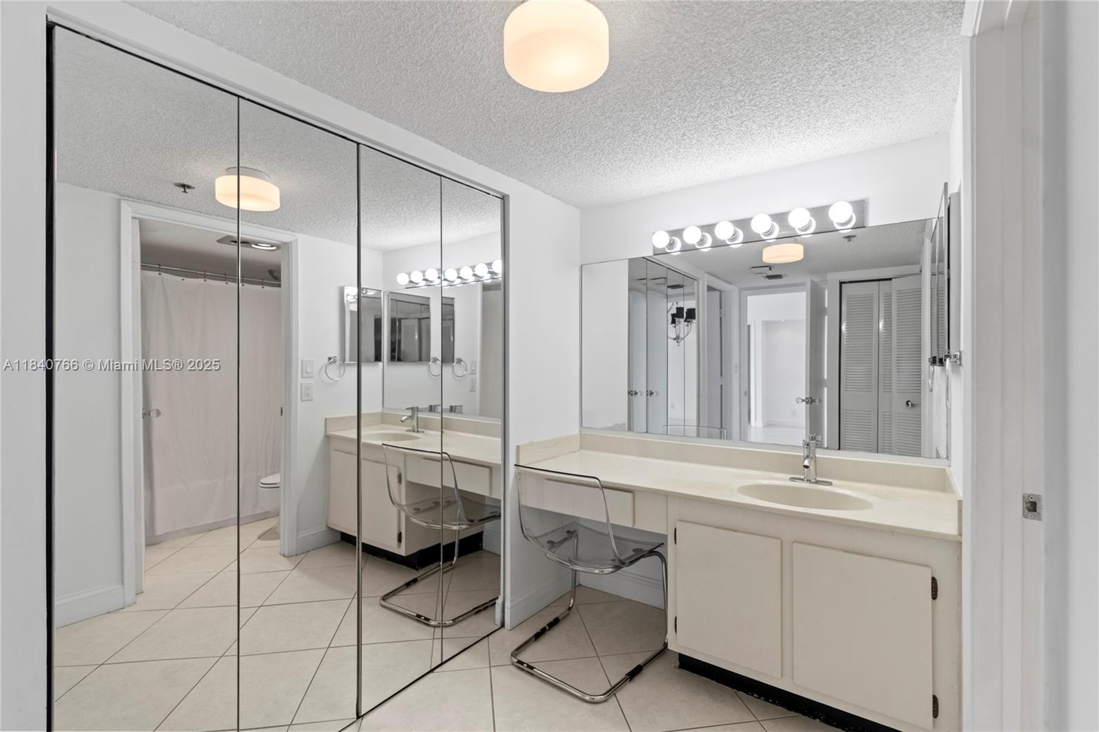 DELVISTA TOWERS CONDO - Residential