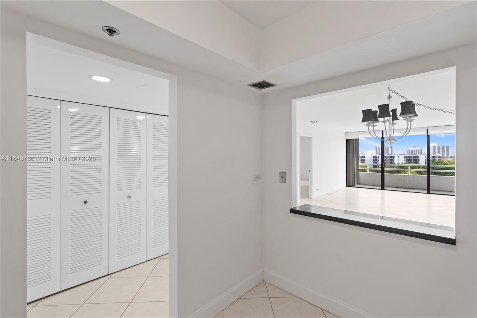 DELVISTA TOWERS CONDO - Residential