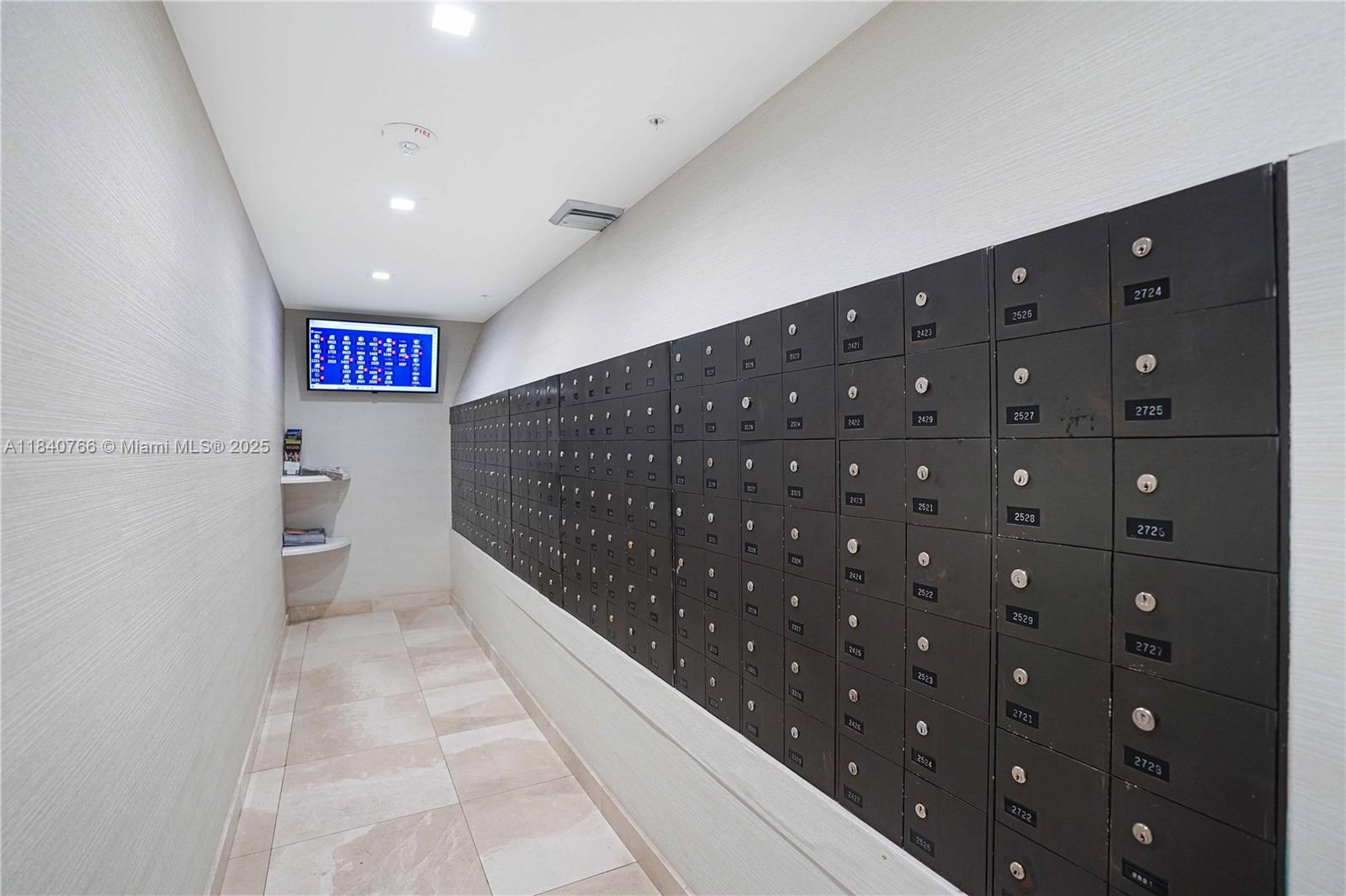 DELVISTA TOWERS CONDO - Residential