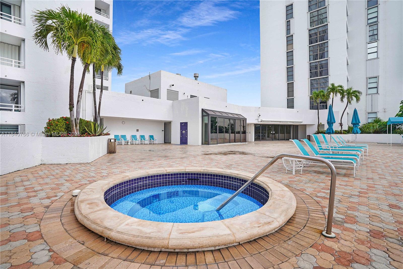 DELVISTA TOWERS CONDO - Residential