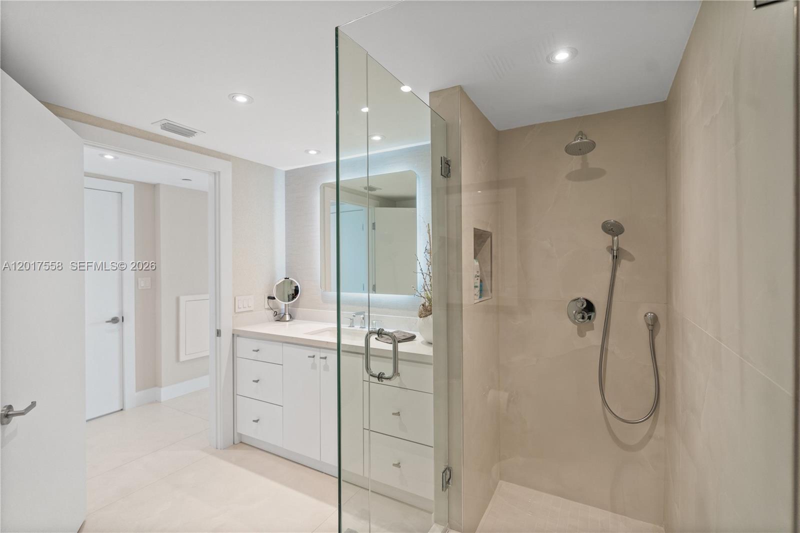 Ritz Carlton - Residential