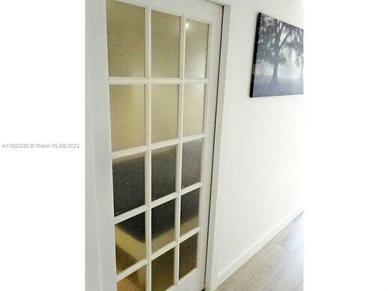 THE PINEAPPLE CONDO - Residential Lease