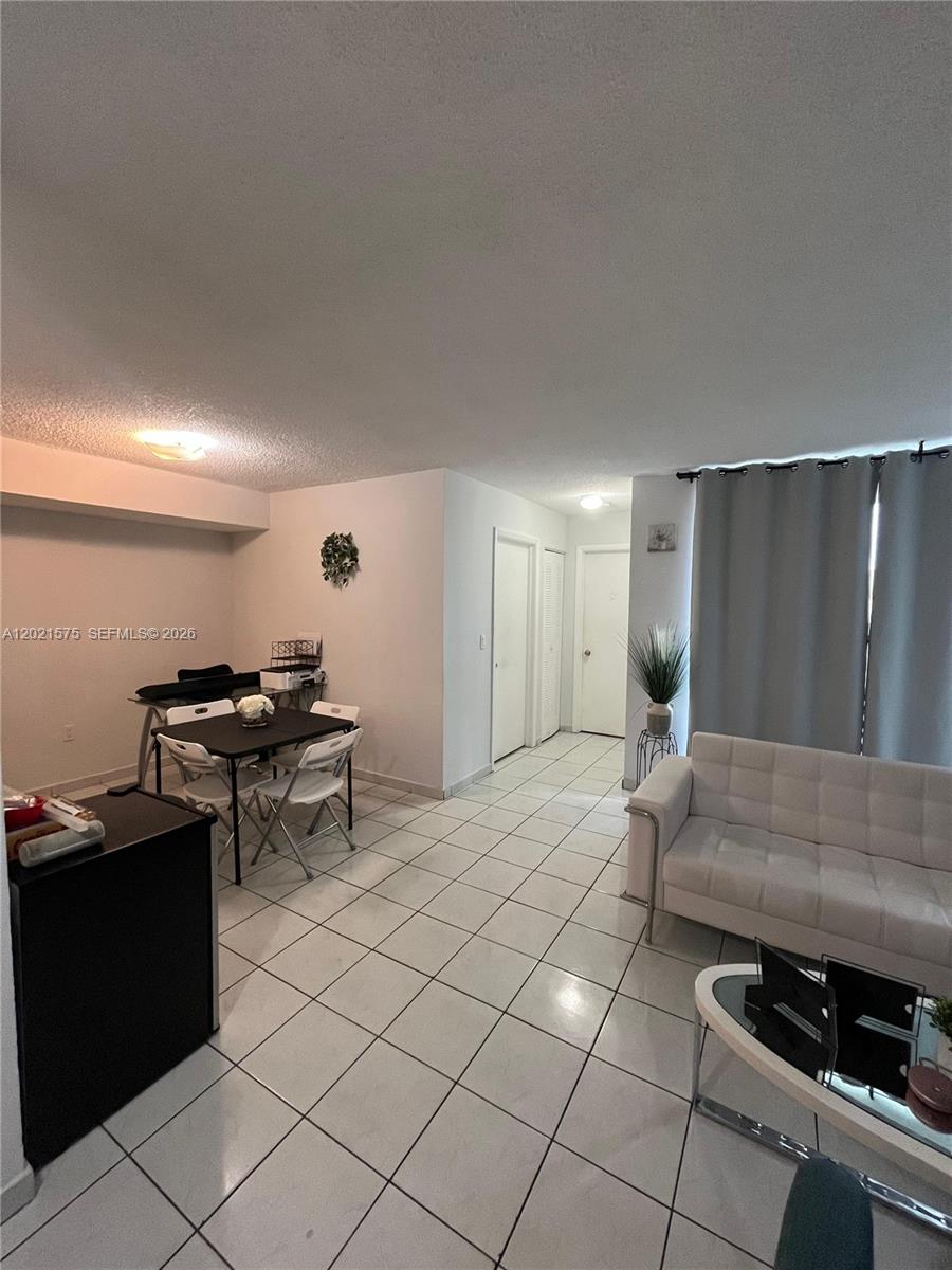 CORAL TOWERS CONDO - Residential