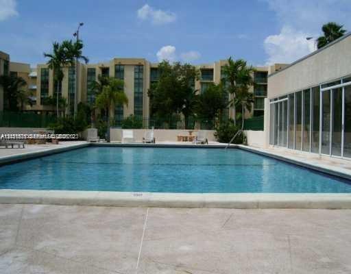 CORAL TOWERS CONDO - Residential