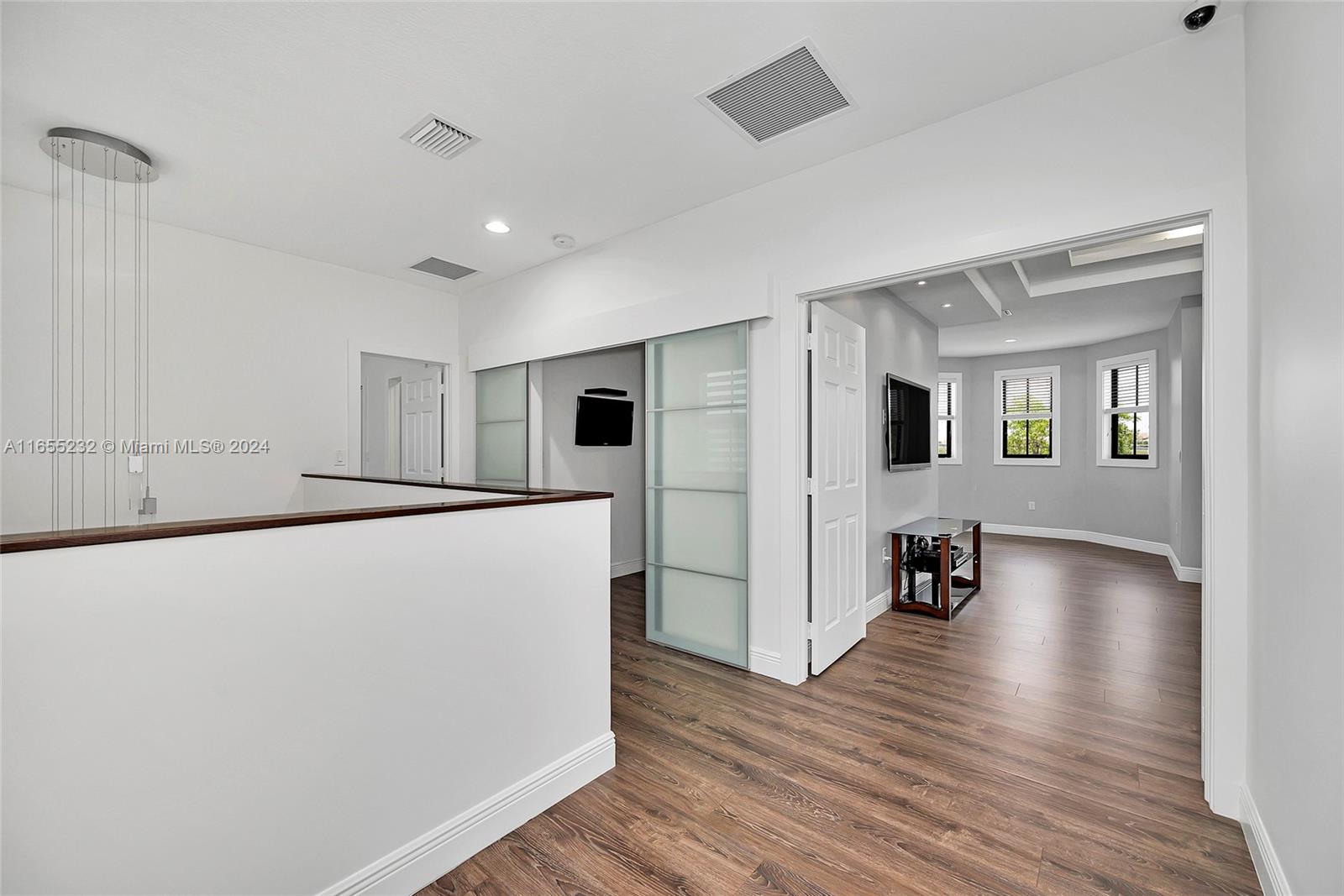 FONTAINEBLEAU WEST NORTH - Residential