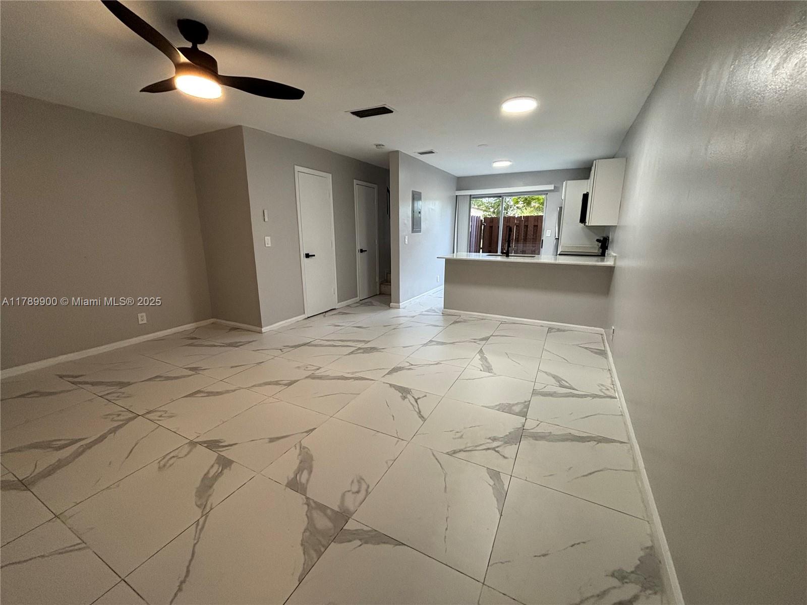 3203 NW 5th Ter 1