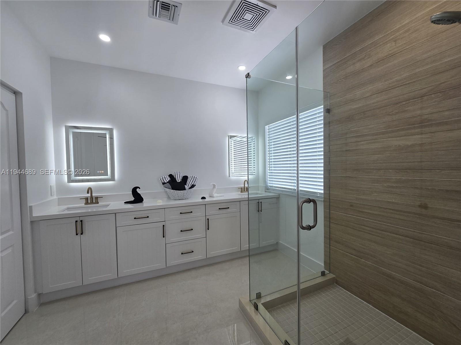 EFM ESTATES SECTIONS TWO - Residential