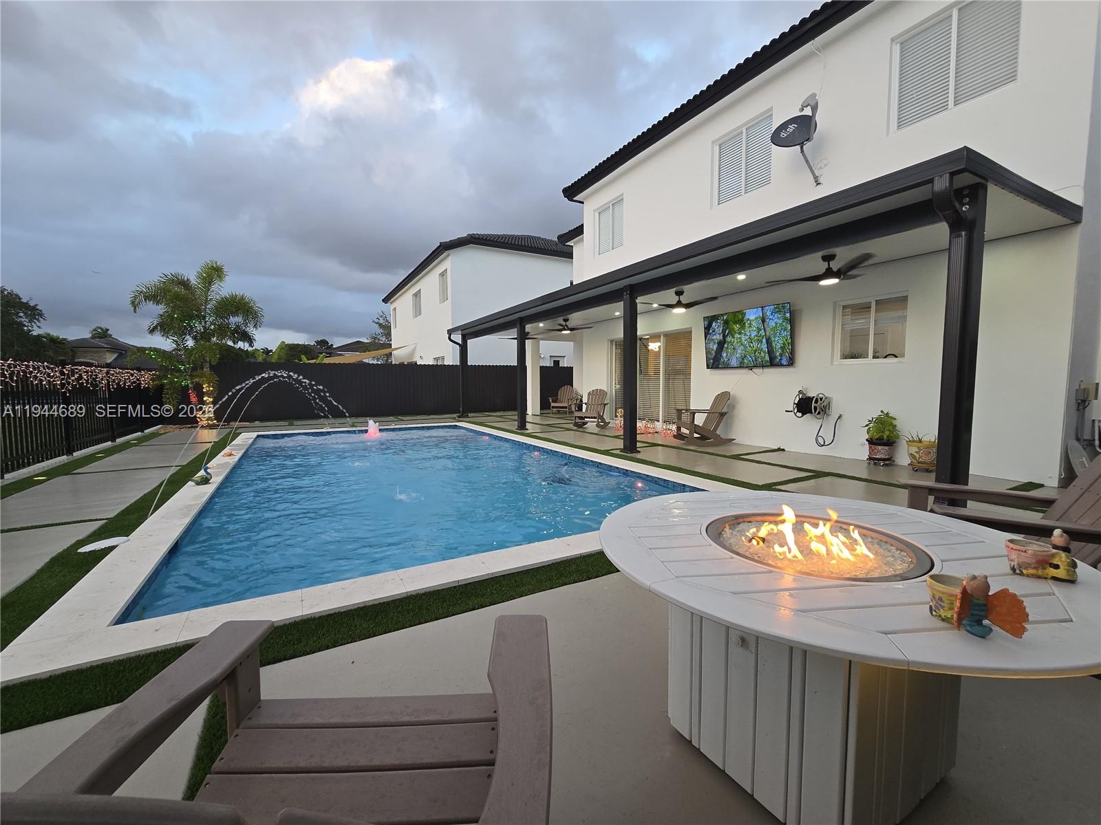 EFM ESTATES SECTIONS TWO - Residential