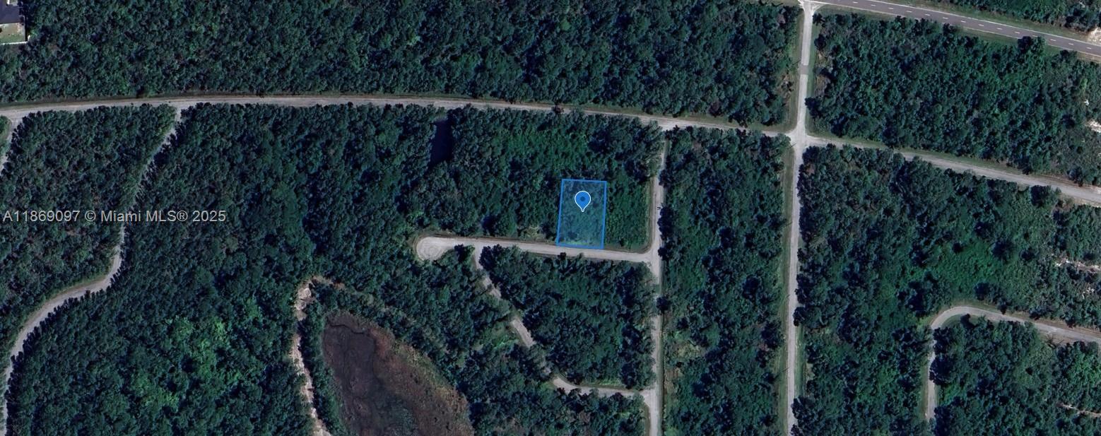 OWNER FINANCING: $3K down, $429.19/month for 36 months at 7% interest. Perfect opportunity to build your dream home in the Sun N' Lakes community, ideal for raising a family or retiring. This pond-front lot offers privacy with no homes behind you! Sun N' Lakes features 2 championship 18-hole golf courses, a restaurant, clubhouse, gym, playground, community pool, splash pad, fitness center, pickleball, and tennis courts. Conveniently located in Sebring, just 1.5 hours from Disney, Tampa, and Anna Maria Island beaches, and close to Advent Health and Sun N Lake Elementary. This large double lot can be divided into two homesites. Act fast—lots are selling quickly!