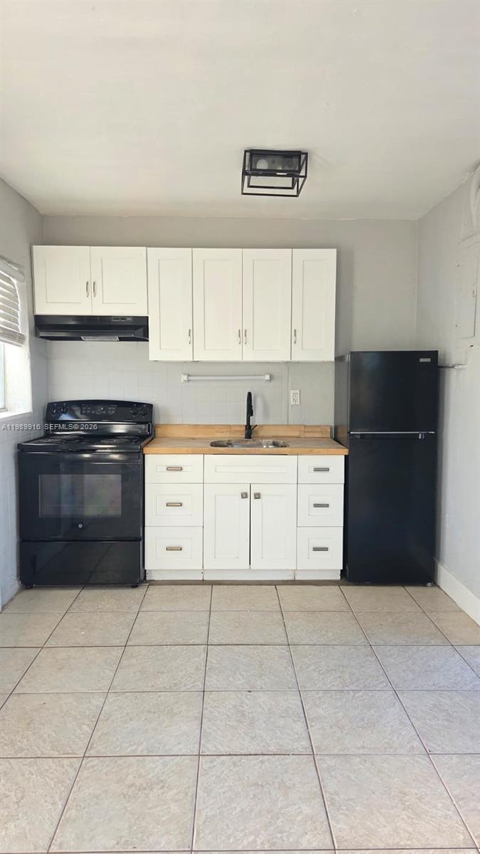 LINCOLN PARK CORR PLAT - Residential Lease