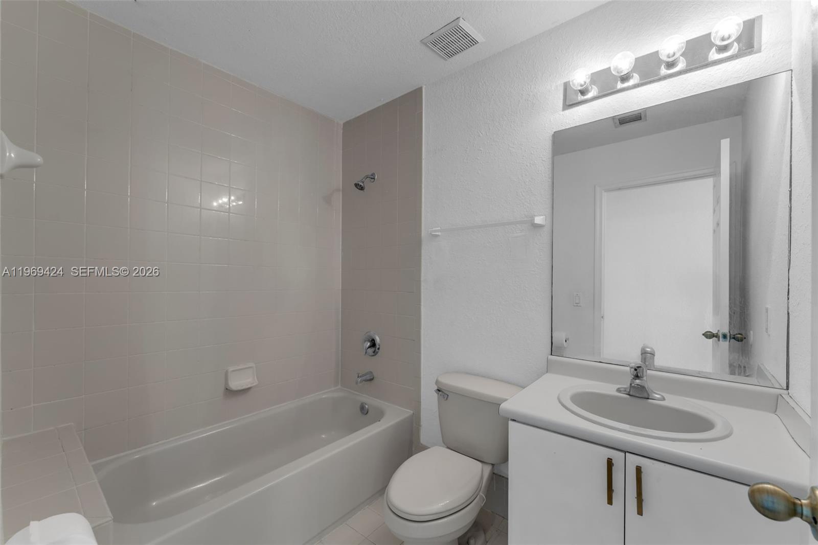 SHOMA TOWNHOMES AT KEYSCO - Residential