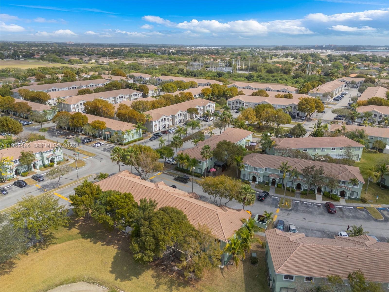 SHOMA TOWNHOMES AT KEYSCO - Residential