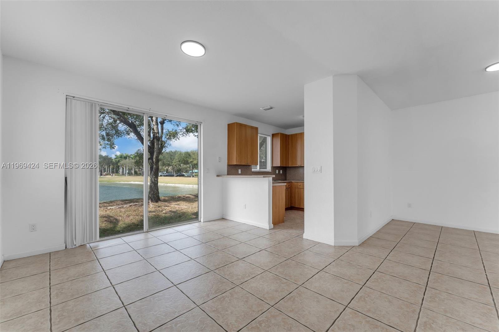 SHOMA TOWNHOMES AT KEYSCO - Residential