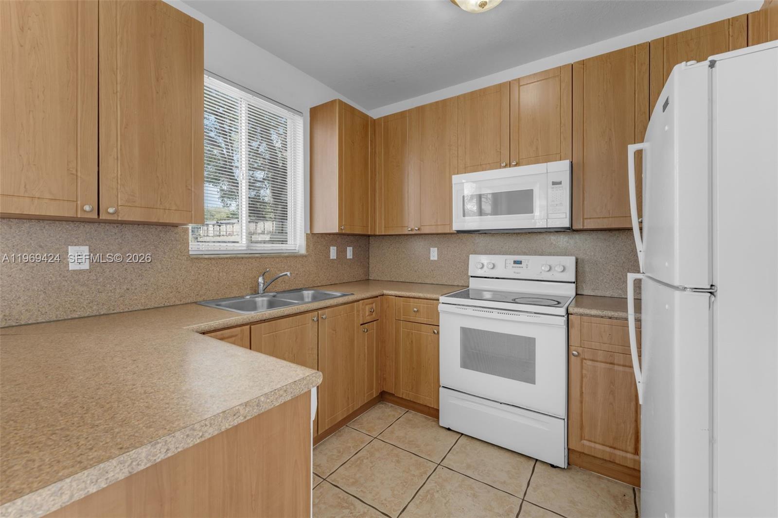 SHOMA TOWNHOMES AT KEYSCO - Residential