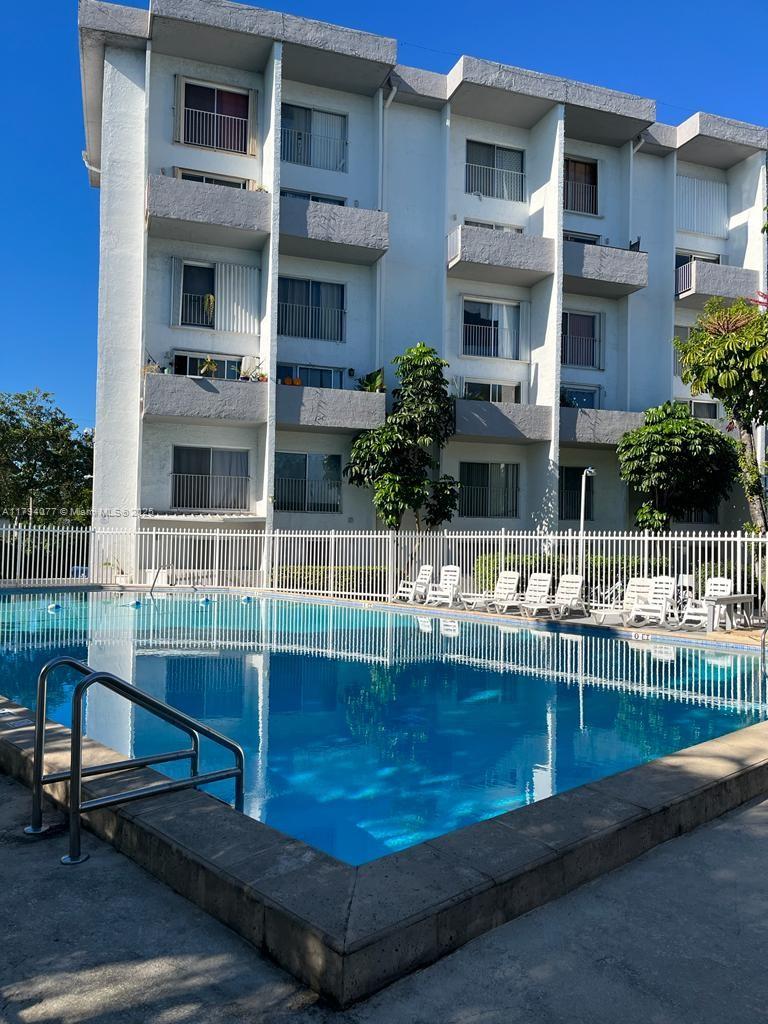 RIVERVIEW VILLAGE CONDO - Residential