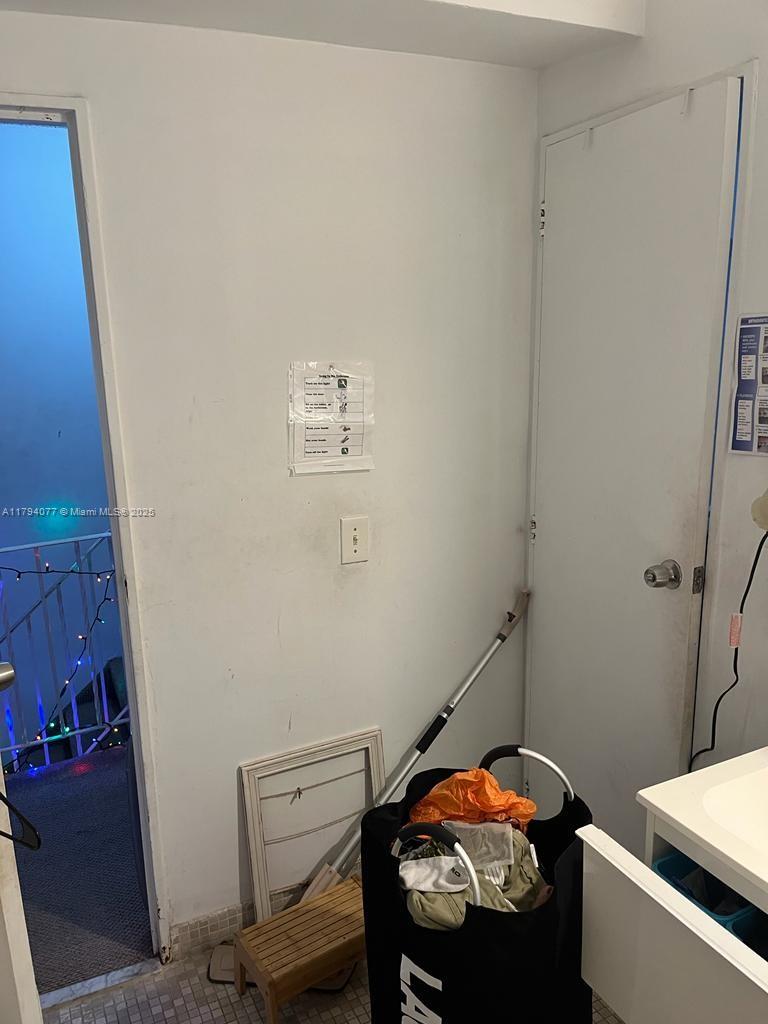 RIVERVIEW VILLAGE CONDO - Residential