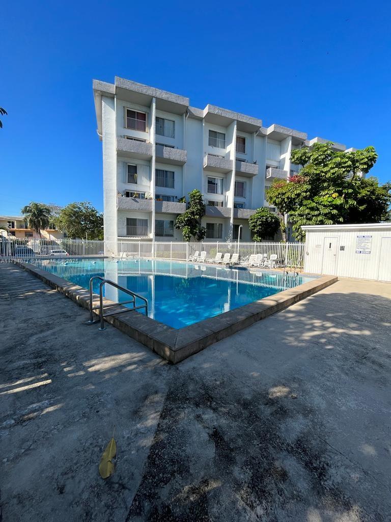 RIVERVIEW VILLAGE CONDO - Residential