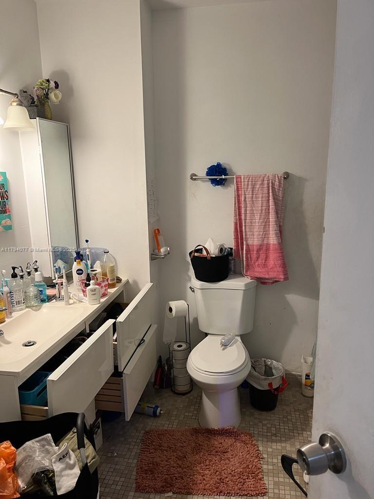 7801 NE 4th Ct 516