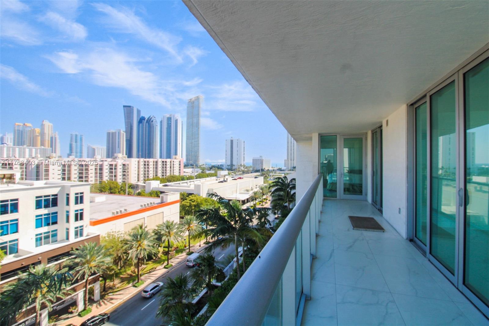 PARQUE TOWERS CONDO - Residential