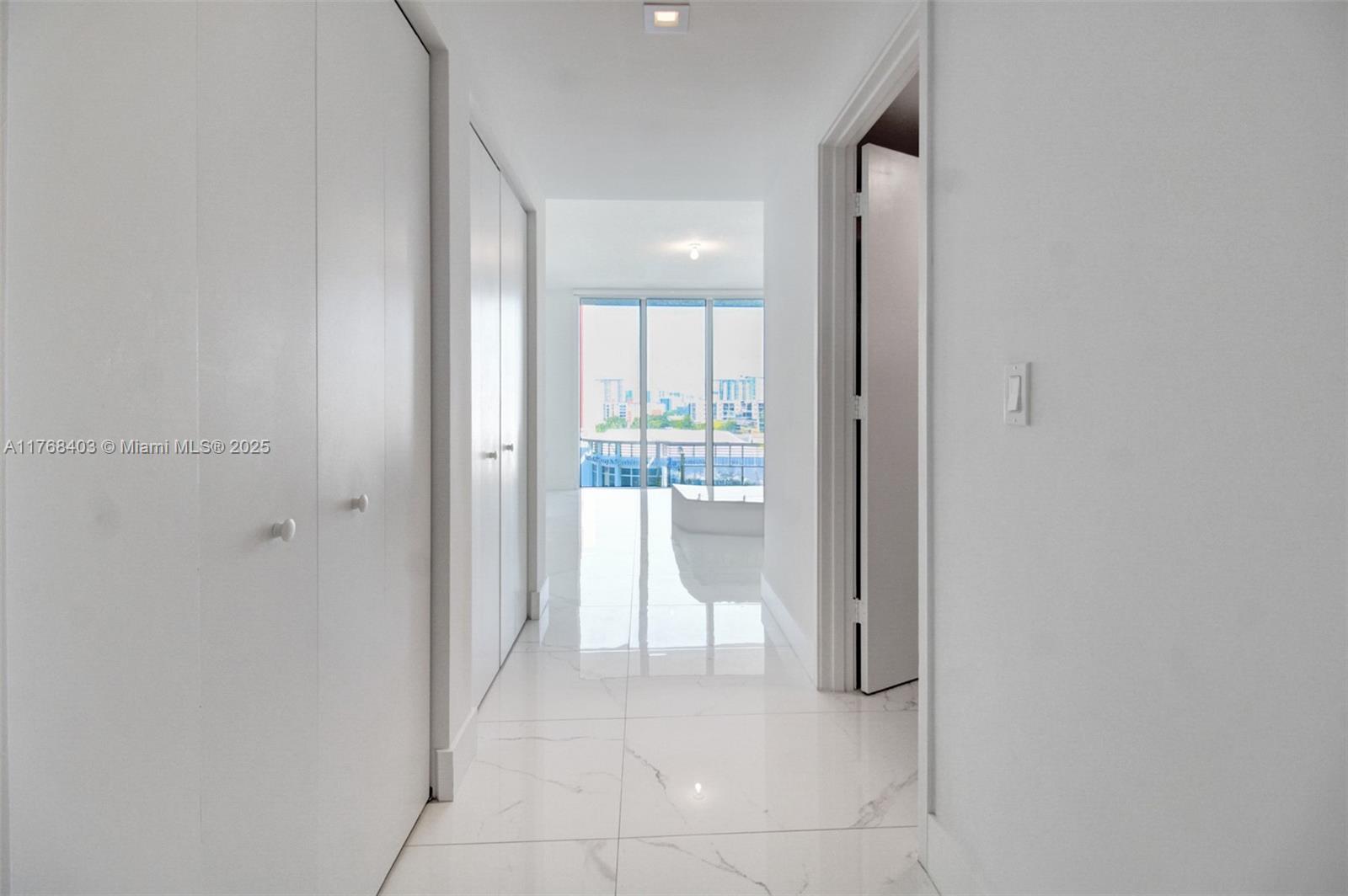 PARQUE TOWERS CONDO - Residential