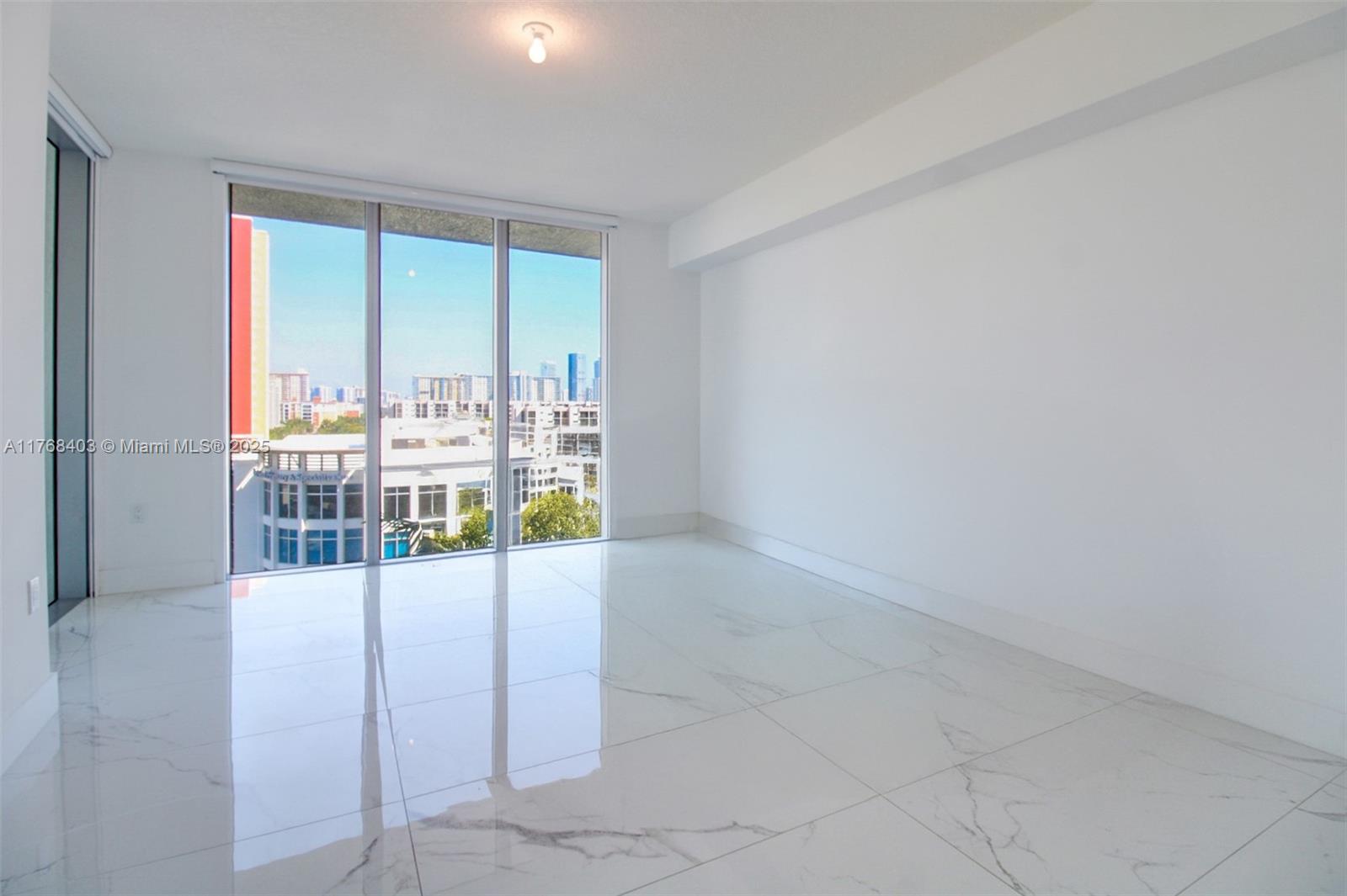 PARQUE TOWERS CONDO - Residential