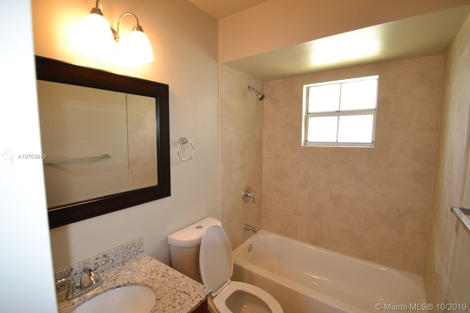 LA JOLLA WEST - Residential Lease