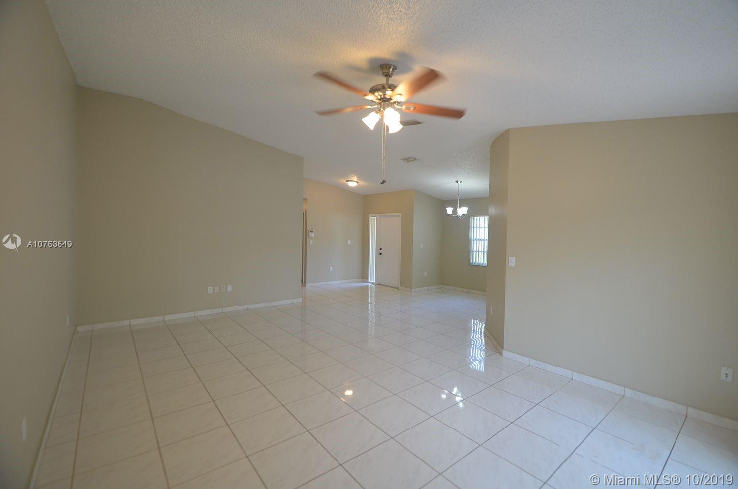 LA JOLLA WEST - Residential Lease