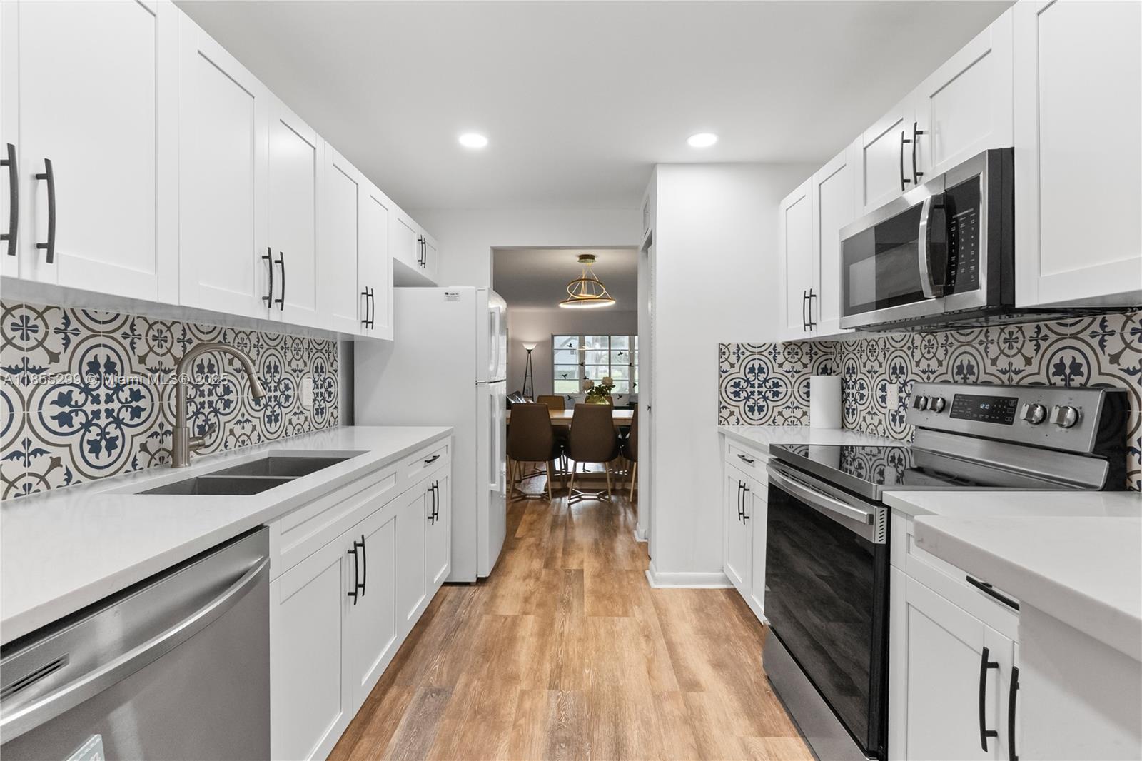 Bright & Spacious 2/2 – Ground Floor with Front Parking! Welcome to this beautifully updated 1,351 sq ft condo in the desirable Buckingham section of Century Village. This convenient 1st floor residence offers 2 large bedrooms, 2 remodeled bathrooms, and a modern kitchen with a breakfast area. In-unit washer & dryer.
The tastefully renovated interior blends comfort and style, with upgraded finishes throughout. Century Village’s resort-style amenities include pools, clubhouse, fitness center, tennis, golf, and 24-hour gated security.
Lease this home unfurnished or opt for the furnished package for an additional $150/month and move right in. Perfectly located near shopping, dining, and major highways, this is the ideal home for active 55+ living.