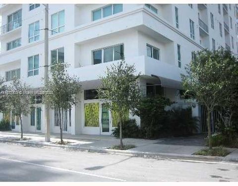 234 NE 3rd St 902 Miami FL 33132