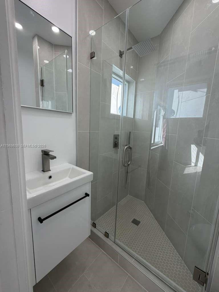 CUTLER RIDGE SEC 4 - Residential Lease