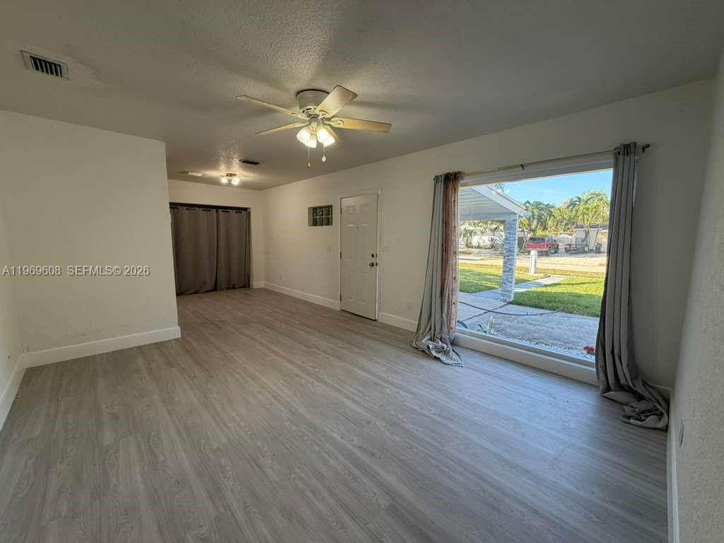 CUTLER RIDGE SEC 4 - Residential Lease