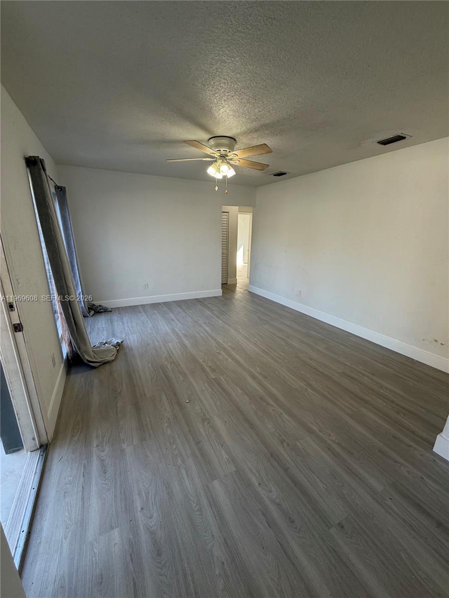 CUTLER RIDGE SEC 4 - Residential Lease