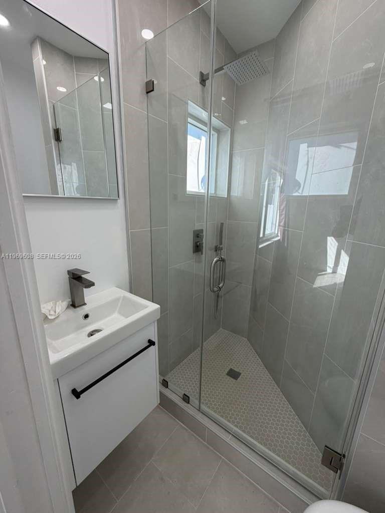 CUTLER RIDGE SEC 4 - Residential Lease