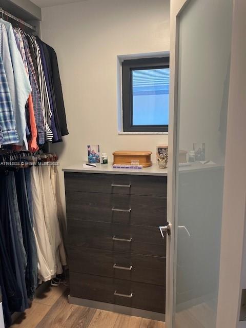 HILLSBORO SHORES SEC - Residential