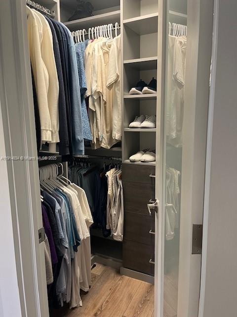 HILLSBORO SHORES SEC - Residential