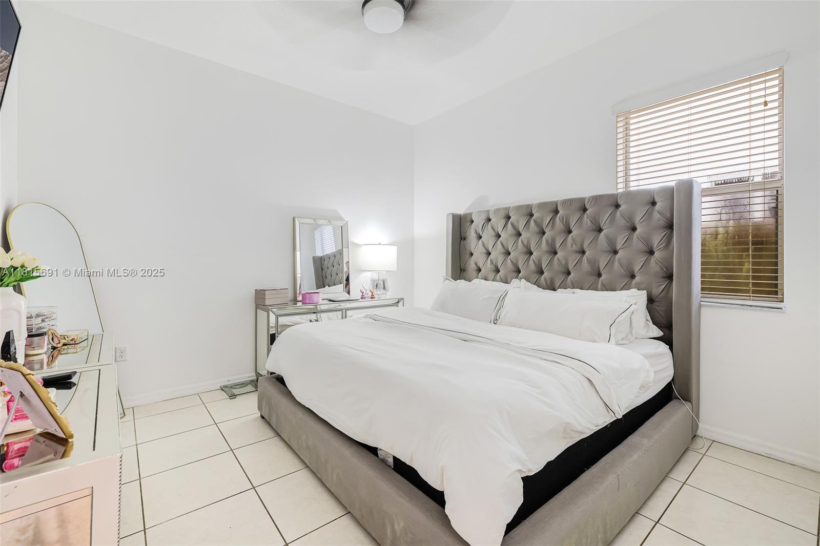 VENETIAN PARC - Residential