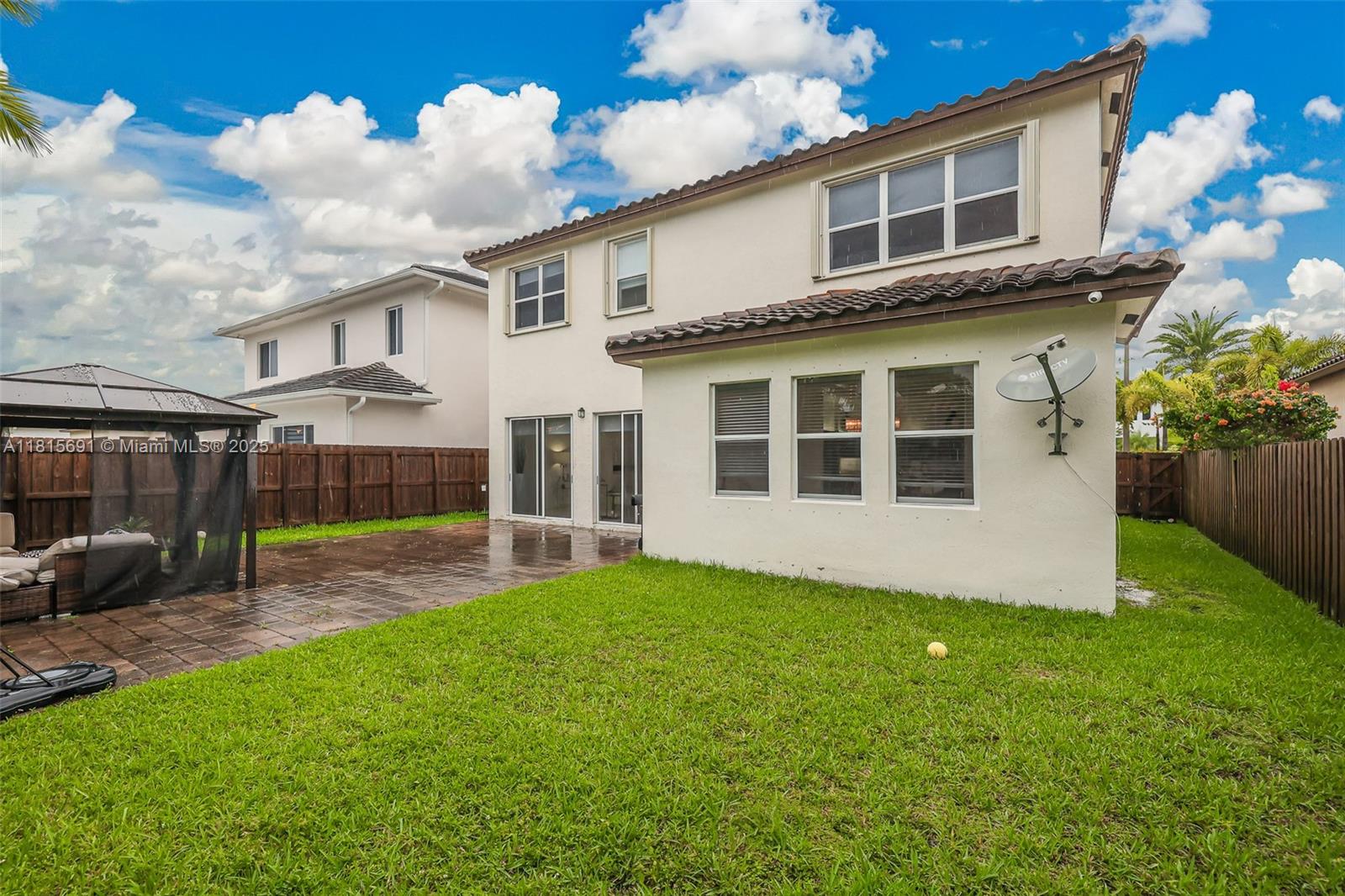 VENETIAN PARC - Residential