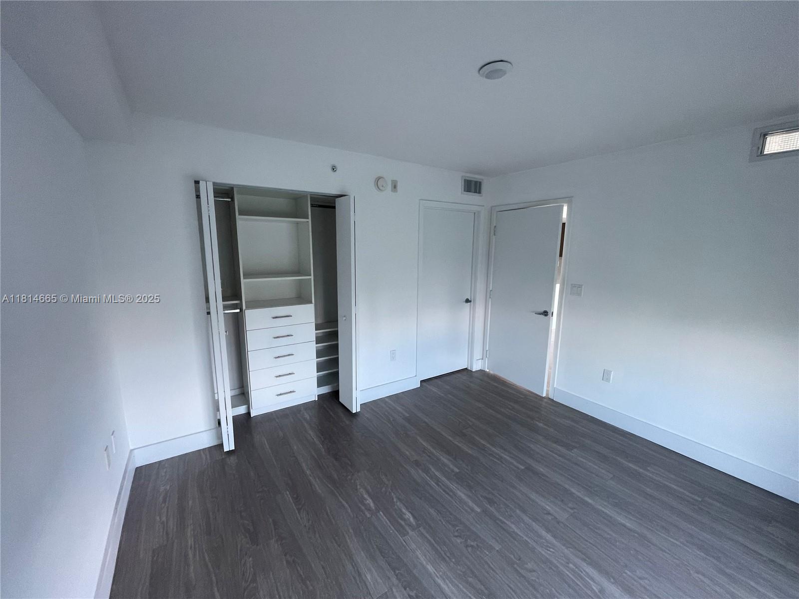 BAY HARBOR CLUB CONDO - Residential