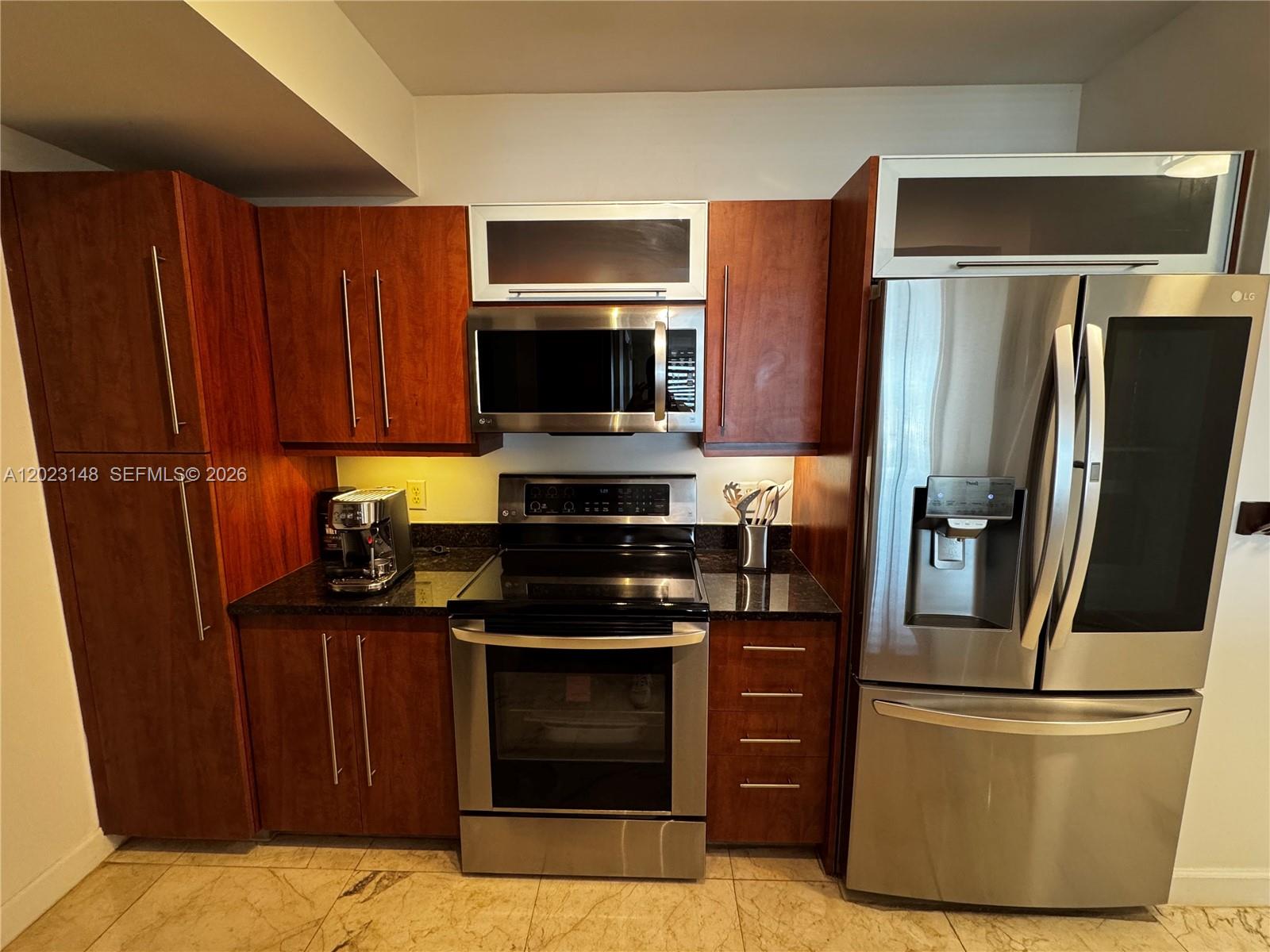 TOSCANO CONDO - Residential