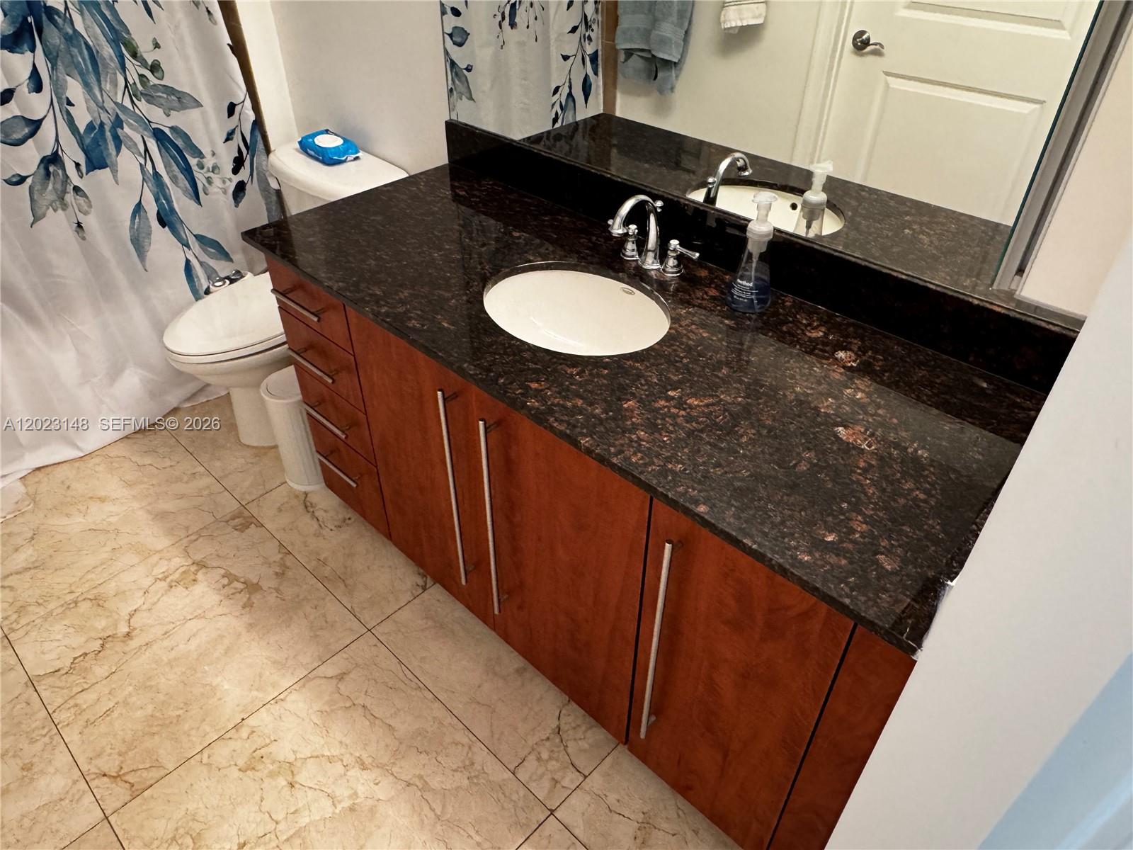 TOSCANO CONDO - Residential