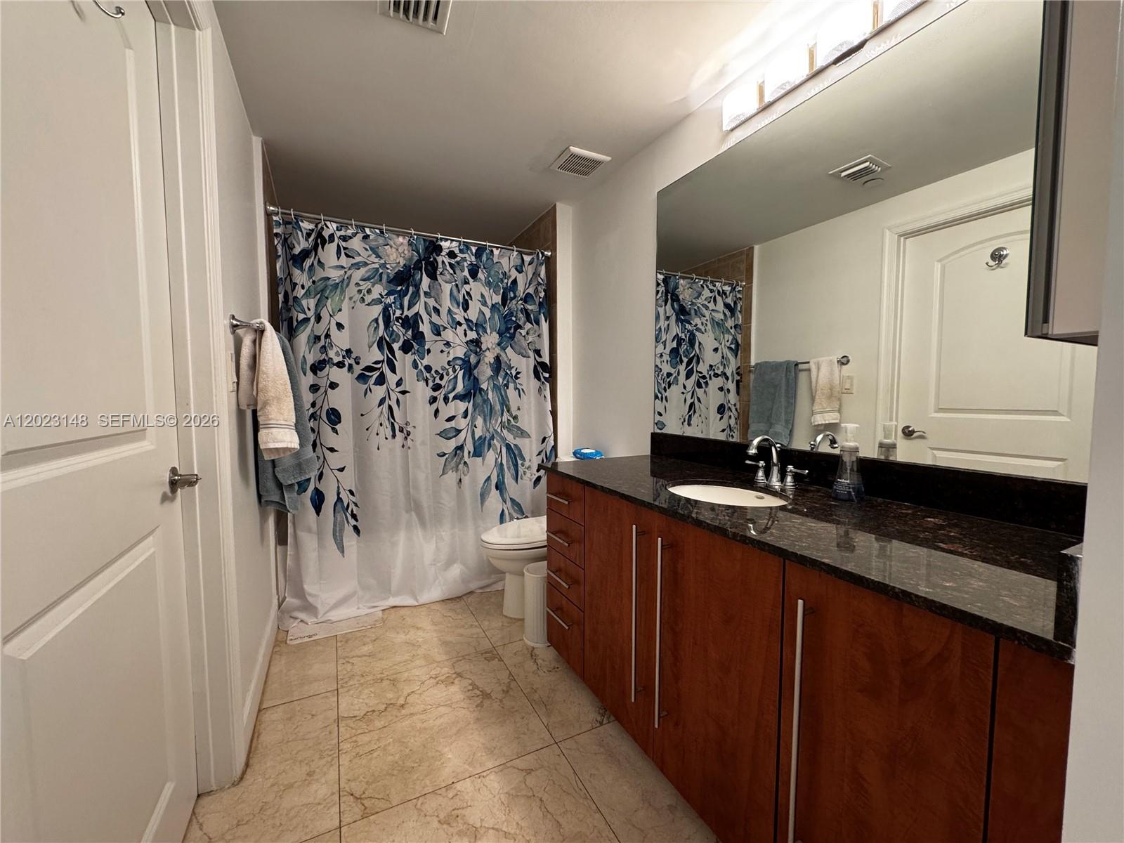 TOSCANO CONDO - Residential