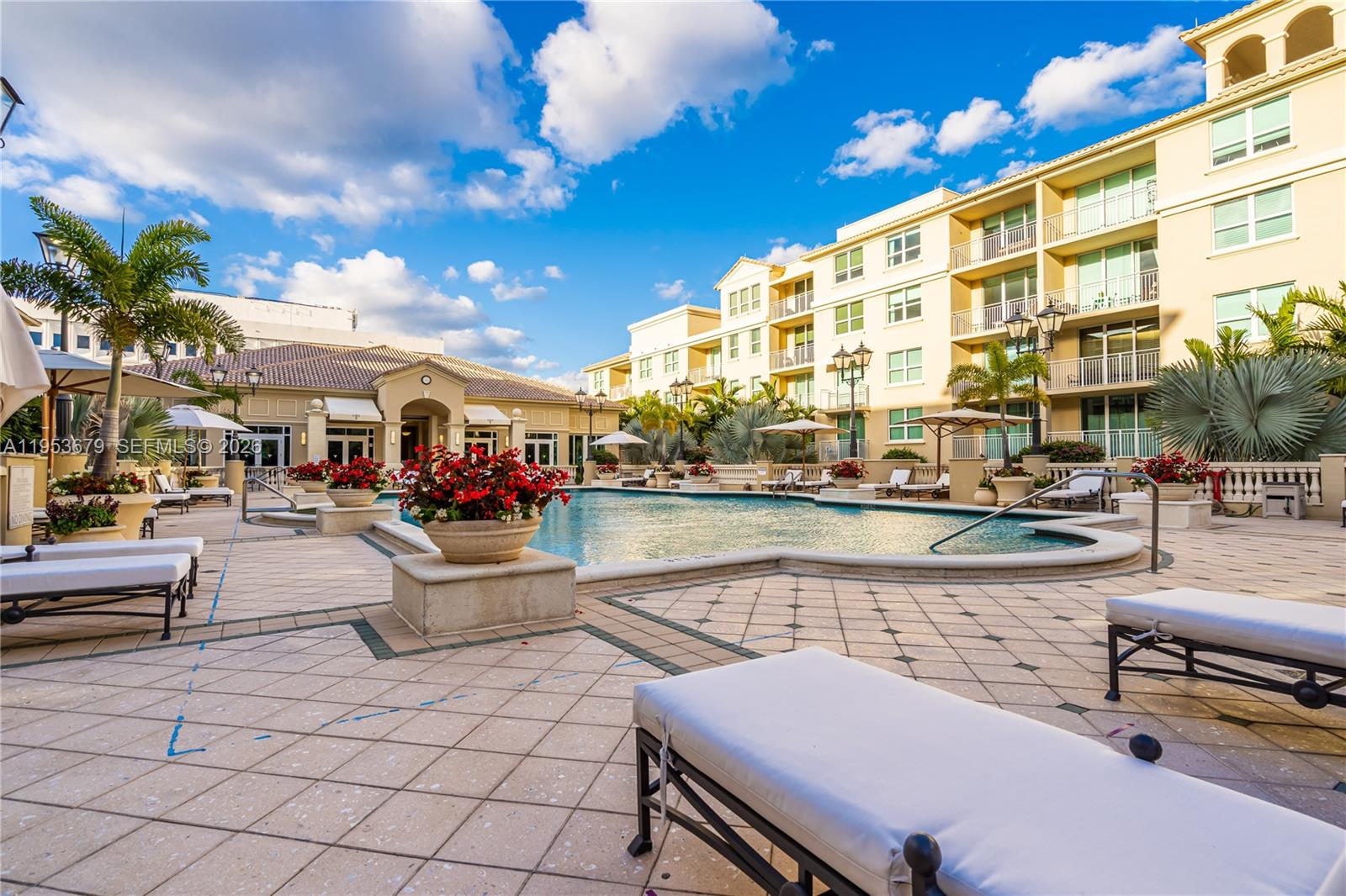 PALMETTO PLACE CONDO - Residential Lease