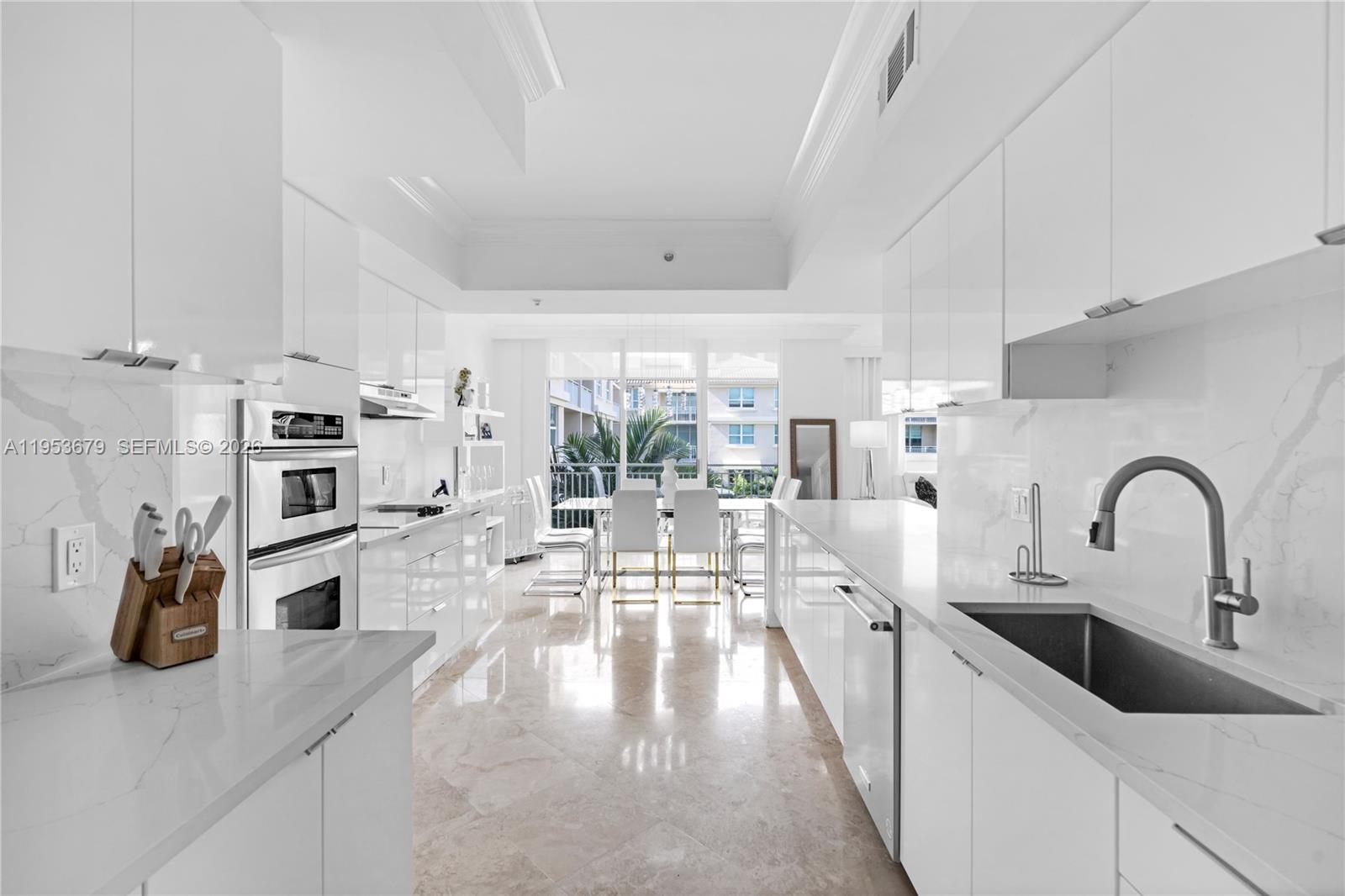 PALMETTO PLACE CONDO - Residential Lease