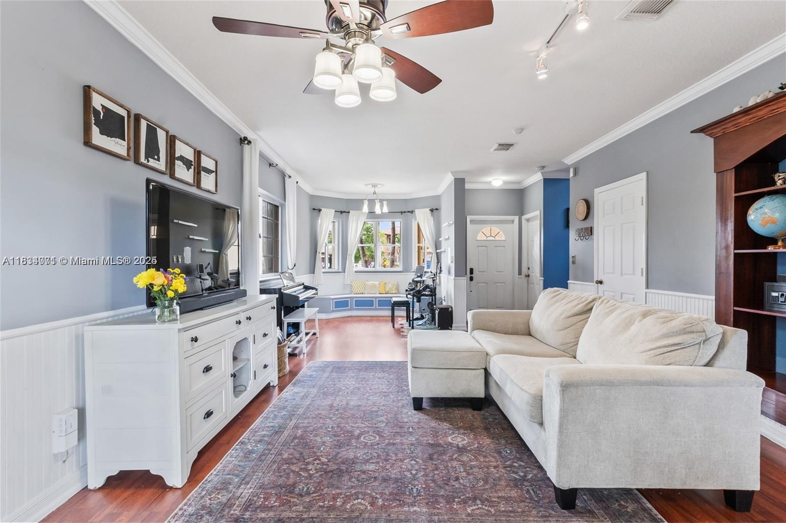 MEGHANS PLACE - Residential