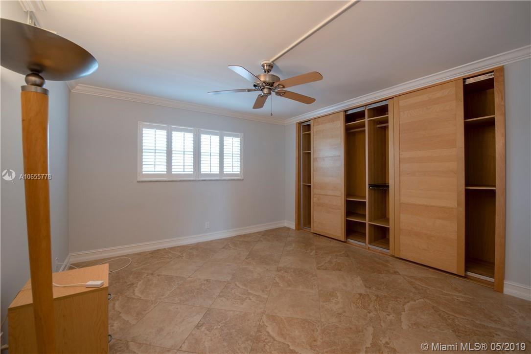 LAKE HARBOUR TOWERS CONDO - Residential