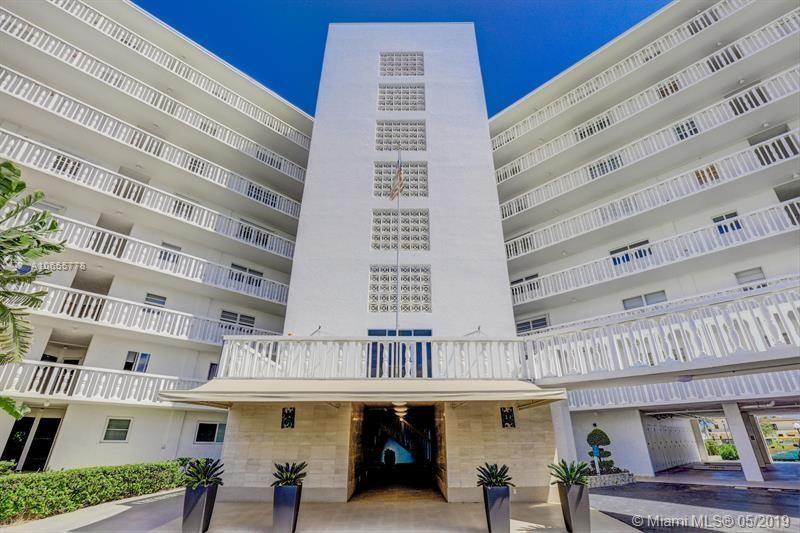 LAKE HARBOUR TOWERS CONDO - Residential